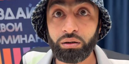 От популярности к выдаче товаров: звезду «Даешь молодежь!» засняли за работой в Wildberries