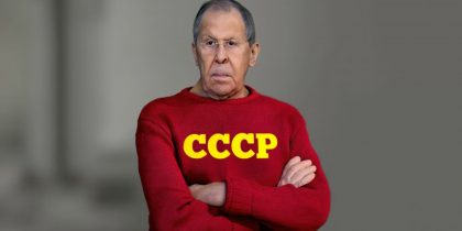 «Это не случайная одежда»: на Западе увидели в свитере Лаврова с надписью СССР сигнал для США и всего мира