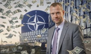 Миллиарды - в страны НАТО и долговые расписки с фигурантом уголовном дела: к экс-главе «Нордеа Банка» Полякову могут возникнуть вопросы налоговых и силовых структур