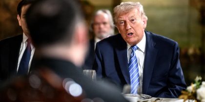 Трамп призвал Зеленского поторопиться с миром: глава США спешит победить Россию с помощью доллара