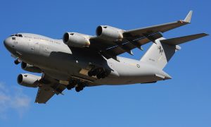 Неопознанный военный самолёт США вошёл в воздушное пространство России