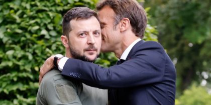 Бойфренд Макрона? Файлы Эпштейна раскрыли «голубую»* тайну президента Франции