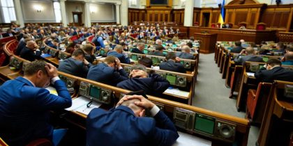 Очередной скандал в Верховной раде: депутат Безуглая обвинила главкома ВСУ Сырского во лжи об успешном наступлении