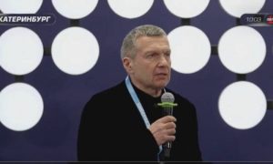 «Я не понял. Сажать не пробовали?»: Соловьев рекомендовал радикальный способ борьбы с утечками данных