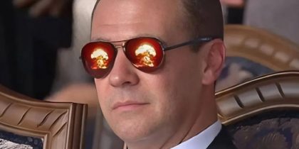 Медведев объяснил, почему Россия не разглашает детали переговоров по Украине