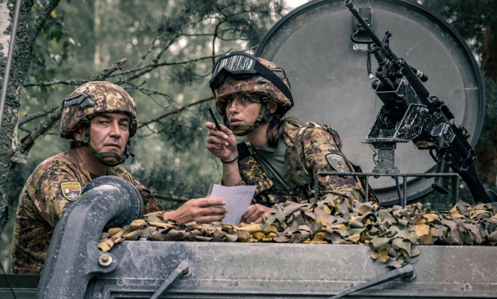 В Дании призвали ввести войска НАТО на Украину: Россия не ответит ядерным ударом - успокаивают европейцев. 