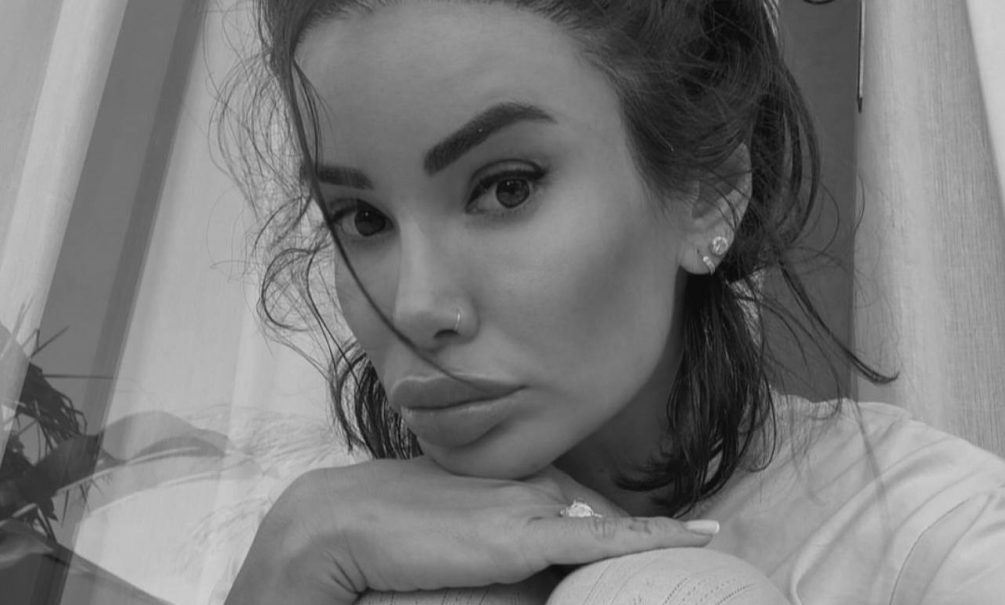 «Боялись сглаза»: бывшая Гуфа Айза тайно вышла замуж за нефтяника, моложе ее на 10 лет 