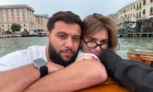 «Зырит на всех, милуется»: Собчак слила разрыв Navai и Мироновой