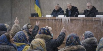 «Какой март? Мы февраль не переживем!»:  замерзающих киевлян возмутили слова чиновников - «скоро весна, солнце»