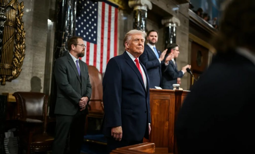 Бизнес по-американски: Трамп начал продавать страховку на суда в Персидском заливе Бизнес по-американски: Трамп начал продавать страховку на суда в Персидском заливе