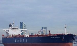 Украина ударила по турецкому танкеру в Черном море: судно шло с российской нефтью