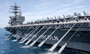 «Прощай, Америка, о»: авианосец «Авраам Линкольн» 