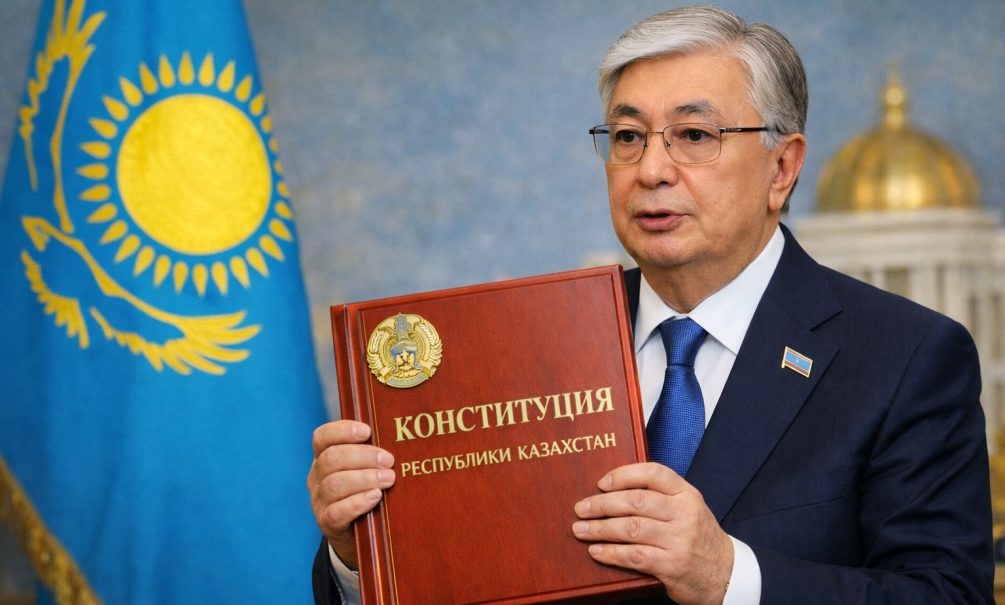 «Наряду», а не «наравне»: Токаев высмеял «стенания» о статусе русского языка перед референдумом в Казахстане 