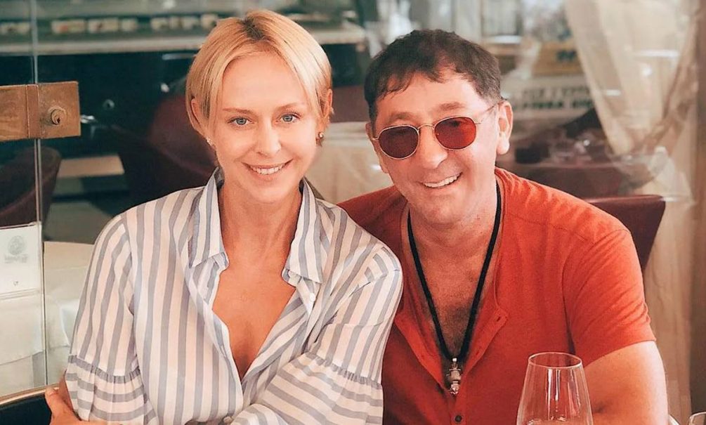 Григорий Лепс воссоединился с бывшей женой после расставания с 20-летней Авророй Кибой  