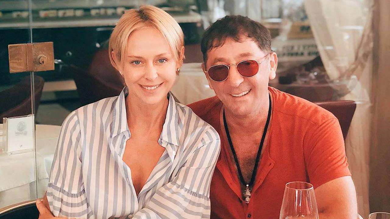 Григорий Лепс воссоединился с бывшей женой после расставания с 20-летней Авророй Кибой 