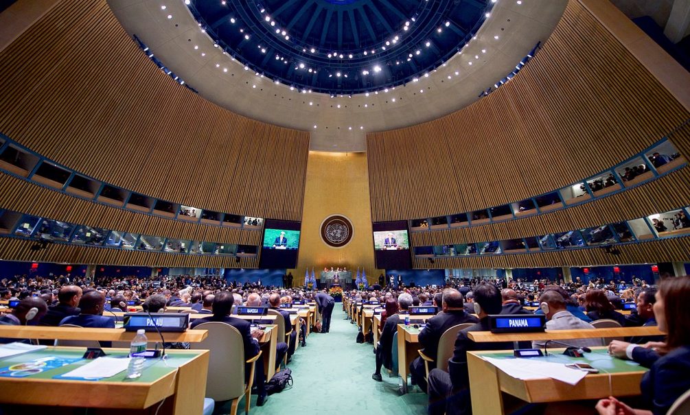 Этим людям мы хотим жаловаться на удар по Брянску: Совбез ООН резко осудил атаки Ирана, а про нападение США и Израиля - ни слова 