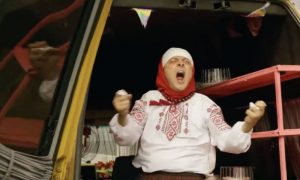 Своя вышиванка ближе к телу: названа реальная причина, почему Зеленский рвется на ближневосточный фронт