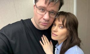 «Это очень подло»: Денис Дорохов проболтался о беременности жены Гарика Харламова