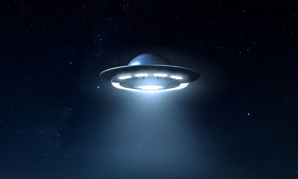 «Мы видели странные огни»: офицер ВВС заявил, что НЛО вывели из строя ядерное оружие США 