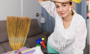 Не на час, а на жизнь: подсчитали, какой могла бы быть зарплата россиянки, «работающей» женой и мамой