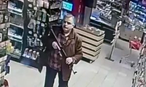 «Зеленский умолчал, что стрелок был из ВСУ»: украинцы пытаются найти «русский след» в массовом убийстве в Киеве, но выходят на самих себя