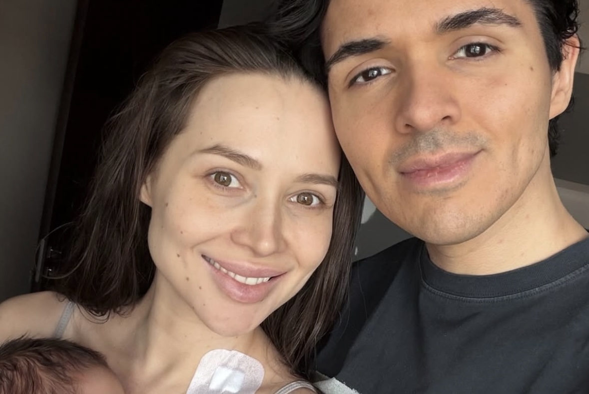 «Ей лучше»: жених Лерчек показал ее после химиотерапии с маленьким сыном и детьми от бывшего мужа 