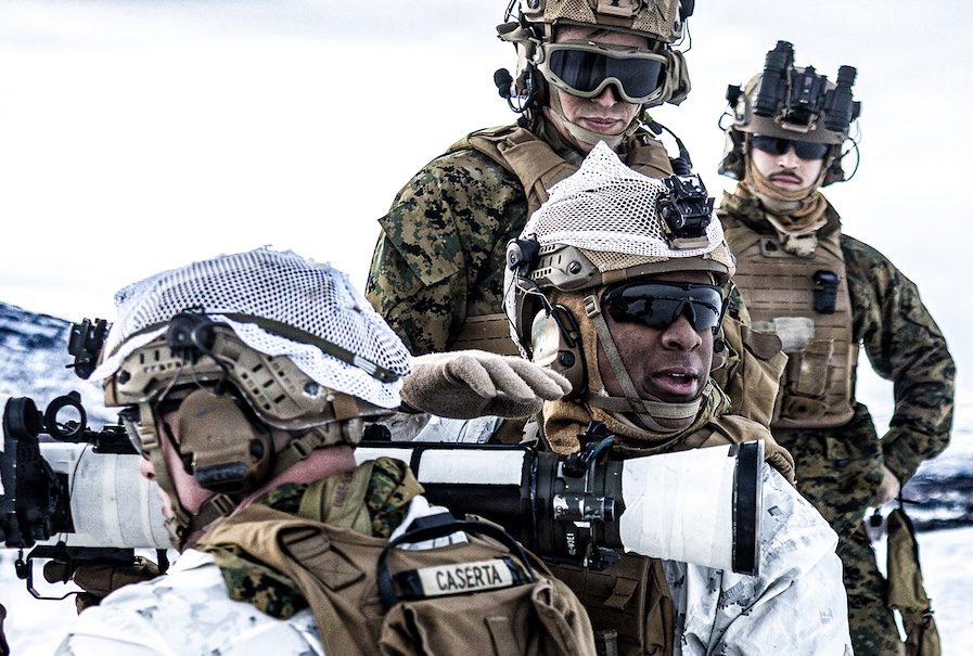 «Никто не собирается оставлять Россию в покое»: генерал предупредил о приближении открытой конфронтации с НАТО 