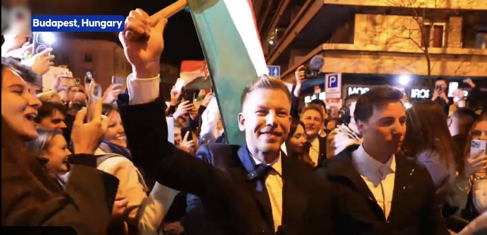 Вы серьезно? В Будапеште празднует победу над Орбаном под лозунгом «Русские, домой!» Вы серьезно? В Будапеште празднует победу над Орбаном под лозунгом «Русские, домой!»