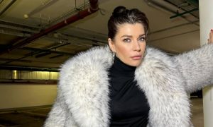 «Я старая. Абсурд»: Екатерина Волкова обрушилась на худрука после увольнения из Театра комедии