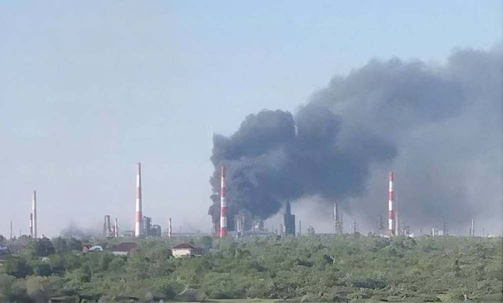 Украина ударила по НПЗ в Сызрани: двое погибших, на предприятии пожар – а где защита? 