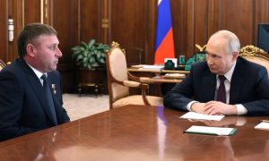 Гладков и Богомаз – в отставке: Путин поменял глав прифронтовых регионов
