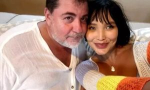 Жена Александра Цекало попала в инвалидное кресло после неудачного массажа