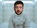 «Наркоман-хазарин угрожает прилетами»: в сети отреагировали на угрозы Зеленского ударить по Параду Победы