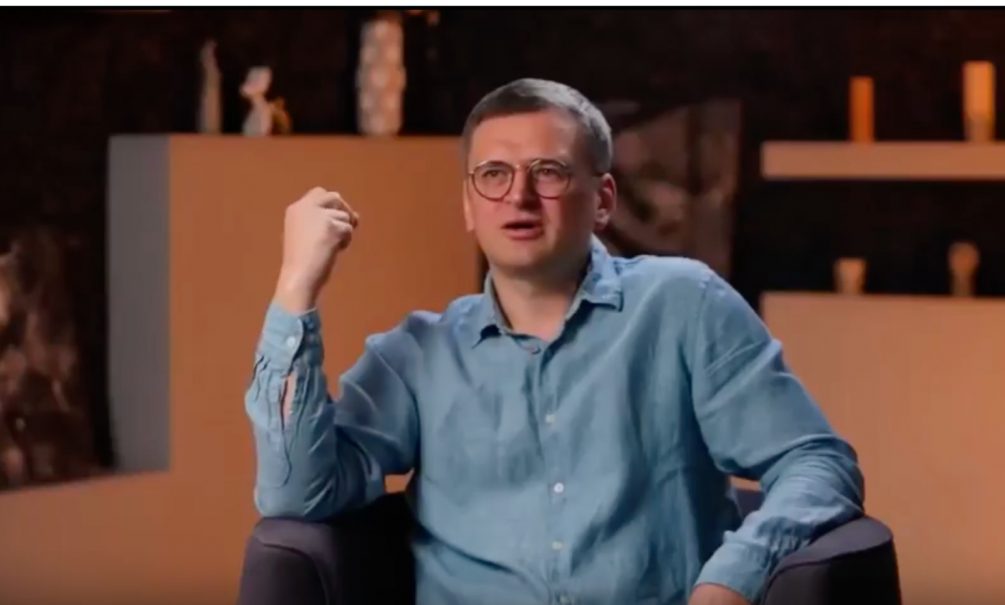 &laquo;Мы никому не нужны! Парам-парам-пам!&raquo;: экс-глава МИД Украины выдал народу "суровую правду"
