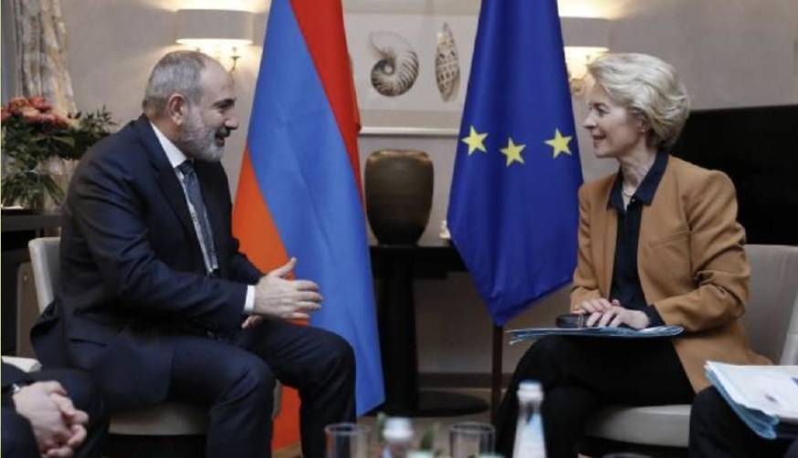 Пашинян &laquo;осчастливил&raquo; Армению: ЕС выделил Еревану миллионы на охрану границ от России