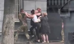 БандерОвцы: украинские «людоловы» потребовали для себя психолога из-за «эмоционального истощения»