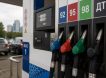 На продажу топлива в России вводятся новые ограничения: в каких регионах ситуация наиболее острая На продажу топлива в России вводятся новые ограничения: в каких регионах ситуация наиболее острая