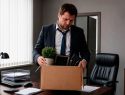 2026 год станет годом увольнений в России: представителям каких профессий первым укажут на дверь?