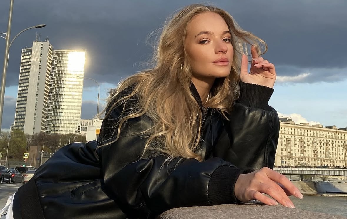 Дочь Дмитрия Пескова Елизавета ждёт третьего ребёнка в 28 лет: первое фото 