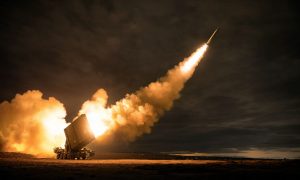 «По правящей верхушке»: Украине разрешили бить любым оружие по нашим тылам — надо действовать жестко