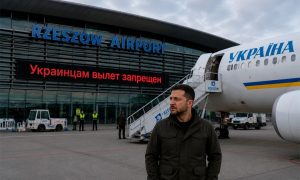 «Прошла любовь, завяли помидоры, сандалии жмут…»: Польша запретила Зеленскому и его чиновникам пользоваться военным аэропортом Жешув