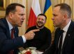 Дело не в этой блестящей цацке: скандал между Киевом и Варшавой из-за Зеленского принял неожиданный оборот