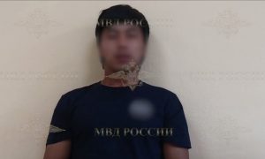 «Я напаль и забрать деньги»: 16-летний мигрант ворвался в дом с ножом в Подмосковье и напал на семью