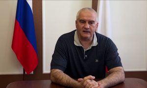 Аксенов: в Крыму остановлен отпуск топлива на всех АЗС