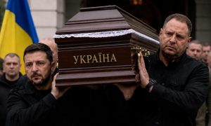 «Дела очень плохи»: на Украине поняли, почему Зеленский ходит в робе похоронного бюро