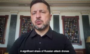 Поседел, осунулся: скрыть панику не получилось — удар возмездия по Киеву стал для Зеленского катастрофой