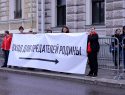 В Москве элиты выпили за здравие короля Британии, чьё оружие убивает мирных россиян