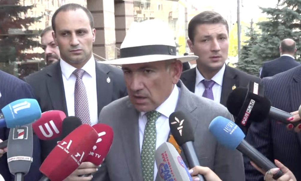Новости Армении: «Ара, это армянская логика». Никол Пашинян угрожает России крахом ЕАЭС из-за ограничения экспорта - БлокнотРУ - Армения новости. Новости Армении. Референдум в Армении. Армения. Армения последние новости. Армения новости последние. Новости Армения. Почему Армения отвернулась от России. Армения Россия. Армения и Россия. Сиутация в Армении. Что происходит в Армении. Что происходит в Армении сегодня. Новости Армении сегодня. Армения новости сегодня. Новости Армении на сегодня. Армения последние новости на сегодня.