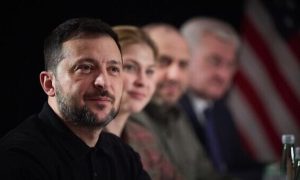 «Опять в борделе кровати переставляют»: Зеленский меняет правительство Украины