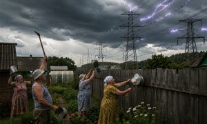 Скандальное СНТ в Волжском готово рисковать жизнями людей ради сохранения коммуникаций, повышающих стоимость участков